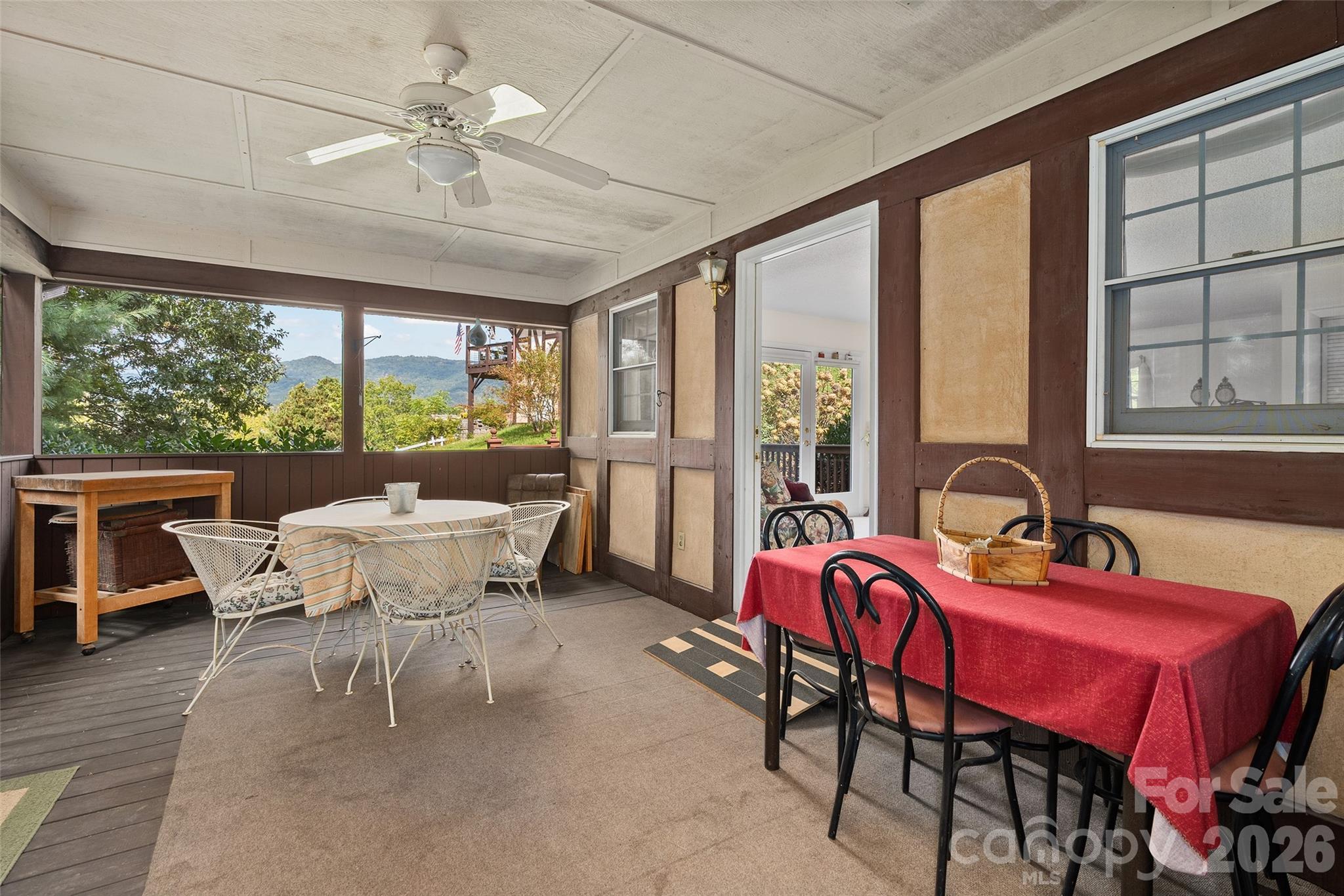 21 Gunter Drive Waynesville NC 28785