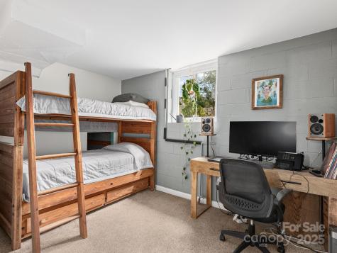 22 Waters Road Asheville NC 28805