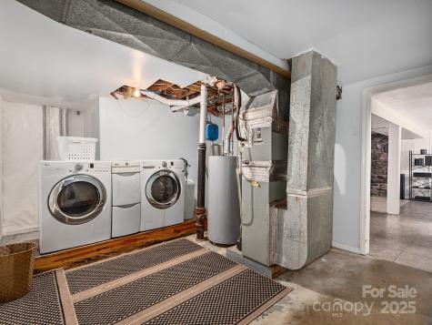 22 Waters Road Asheville NC 28805