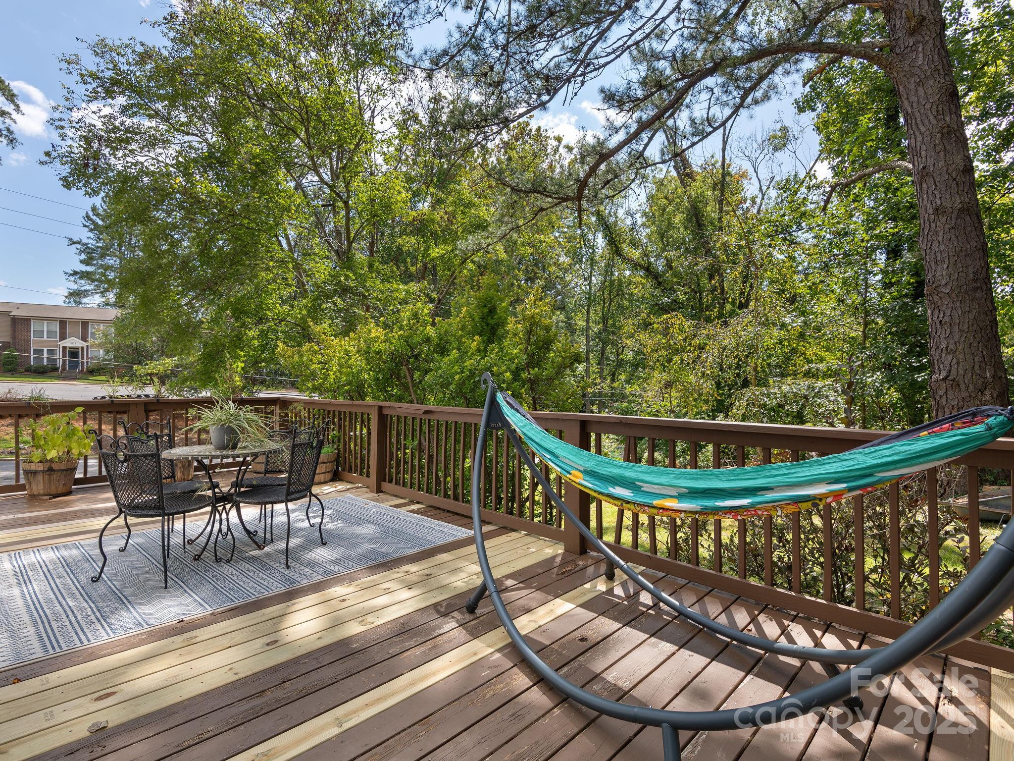 22 Waters Road Asheville NC 28805