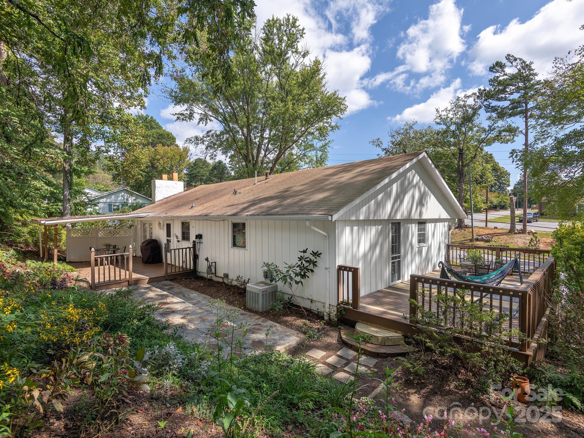 22 Waters Road Asheville NC 28805