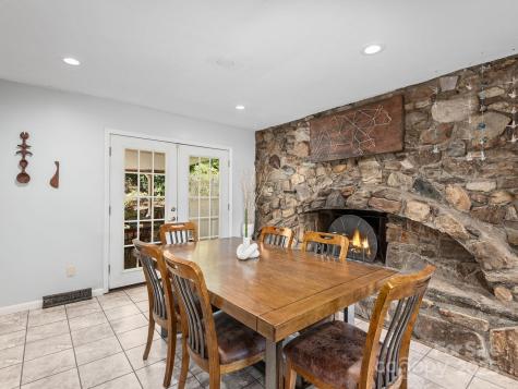 22 Waters Road Asheville NC 28805