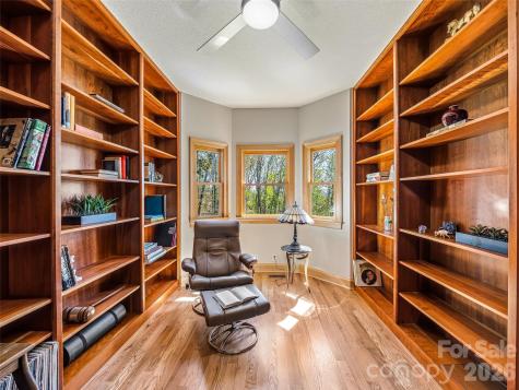 91 Great Oak Lane Fairview NC 28730