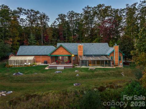 91 Great Oak Lane Fairview NC 28730