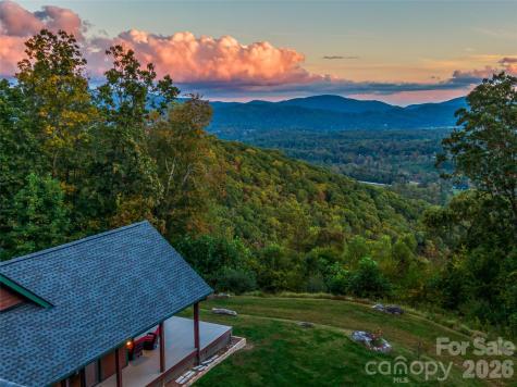 91 Great Oak Lane Fairview NC 28730