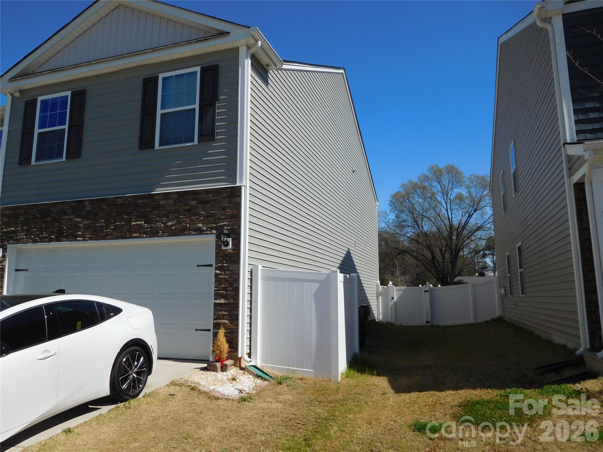 8112 Clairwood Drive Charlotte NC 28269