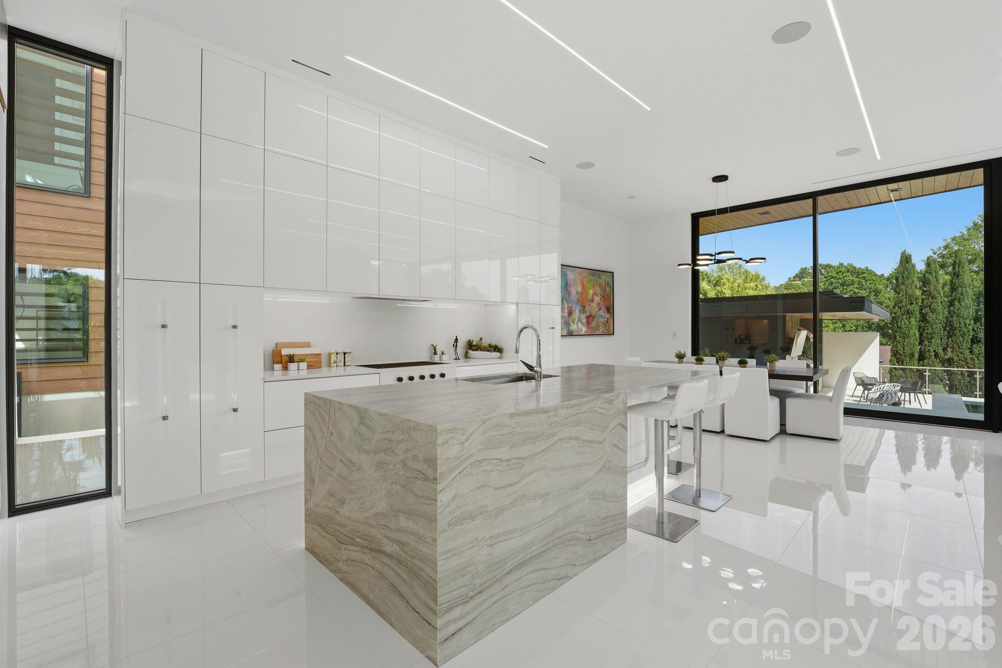 304 Frazier Avenue Charlotte NC 28216