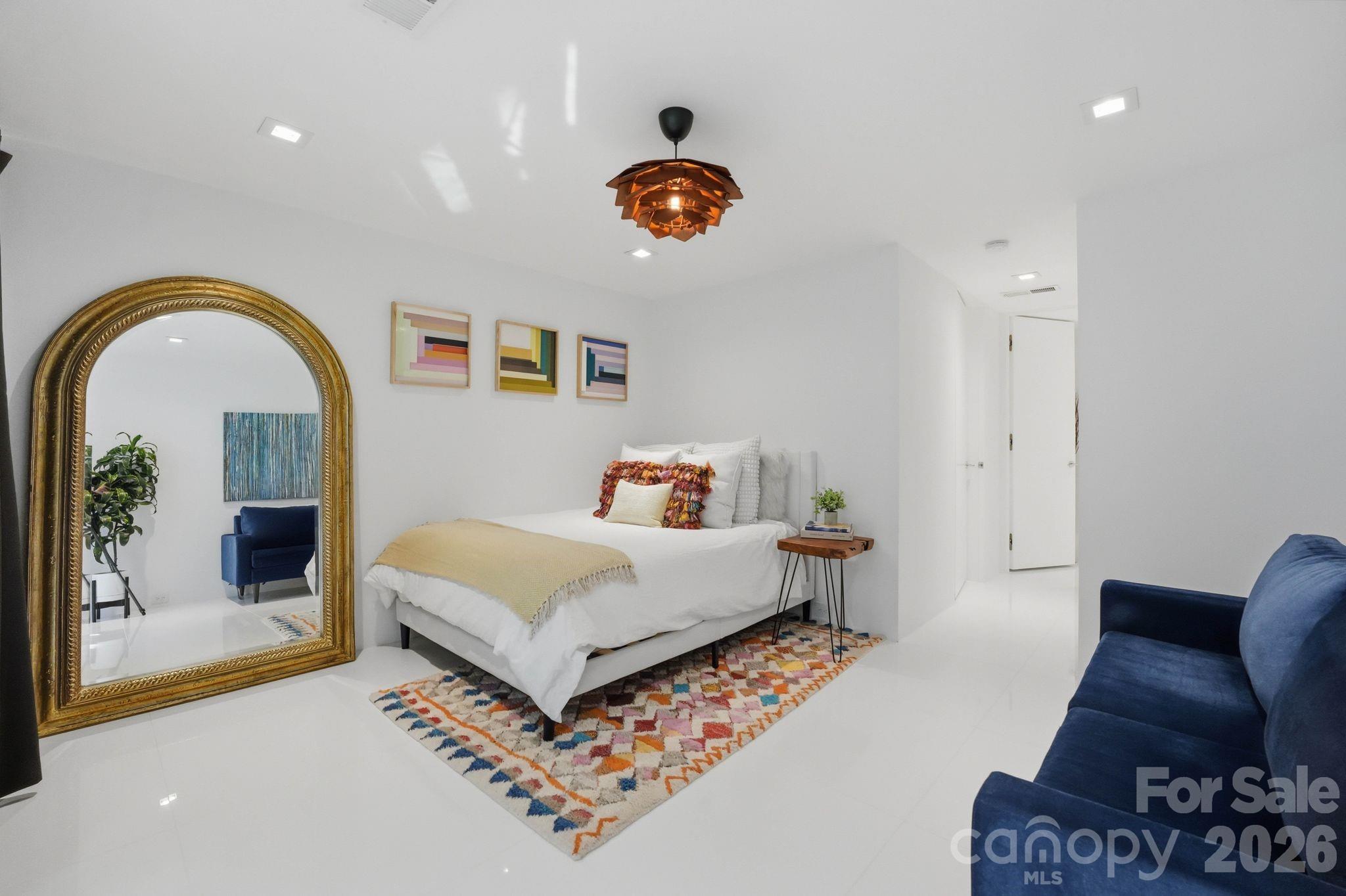 304 Frazier Avenue Charlotte NC 28216
