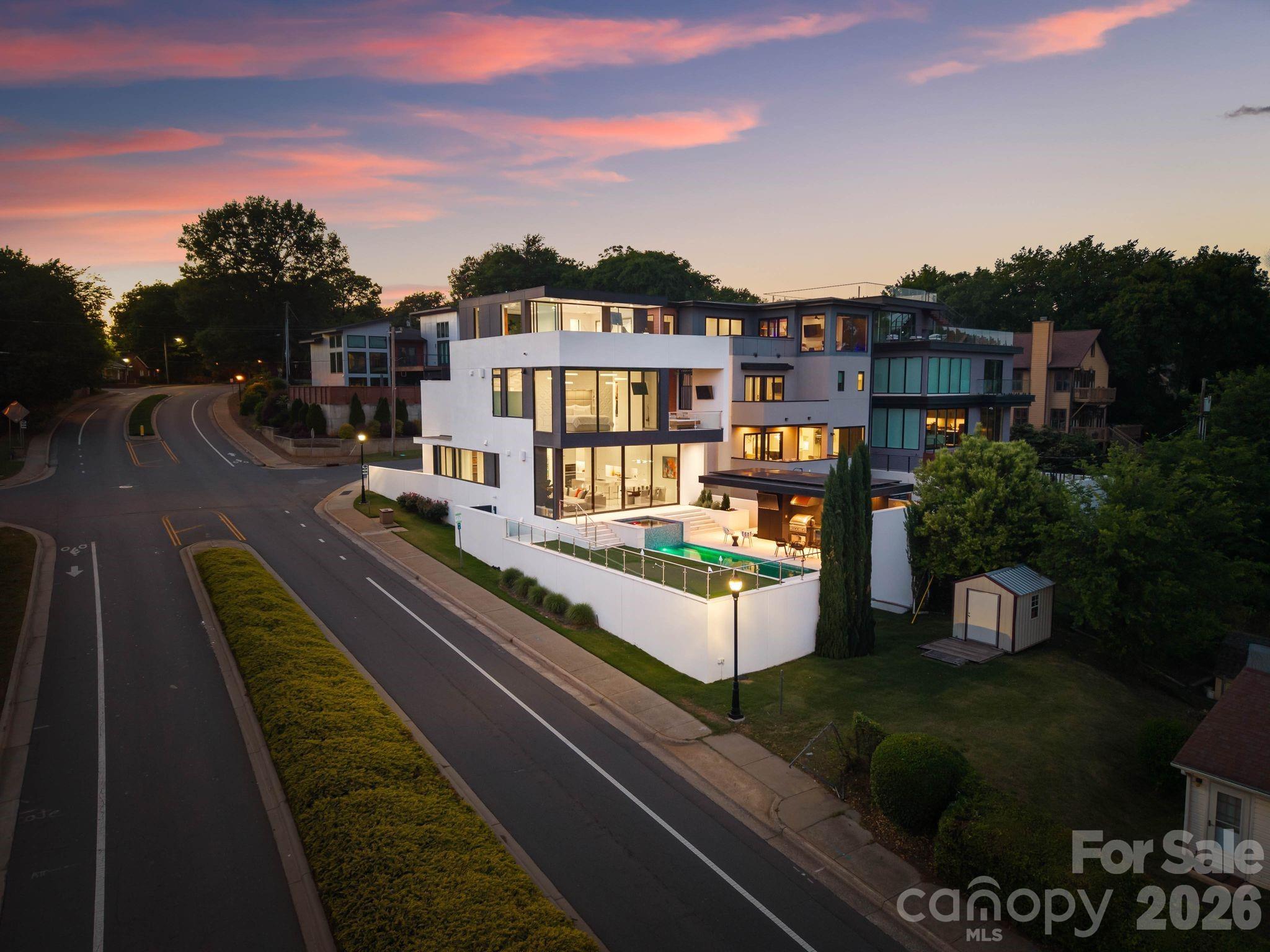 304 Frazier Avenue Charlotte NC 28216