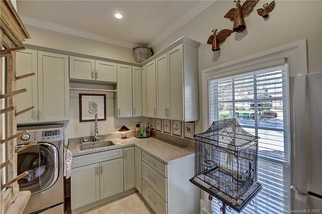 2922 Heathmoor Lane Charlotte NC 28211