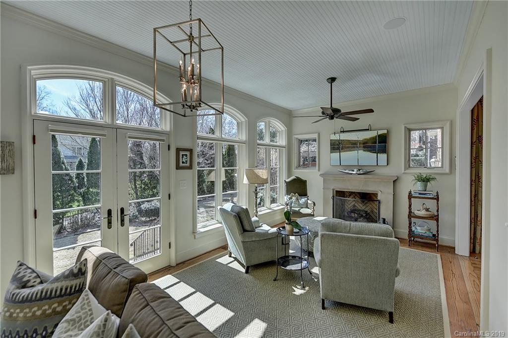 2922 Heathmoor Lane Charlotte NC 28211