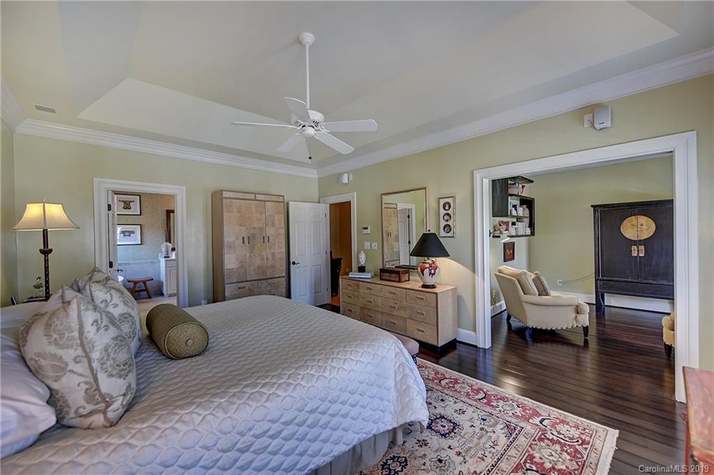 2922 Heathmoor Lane Charlotte NC 28211