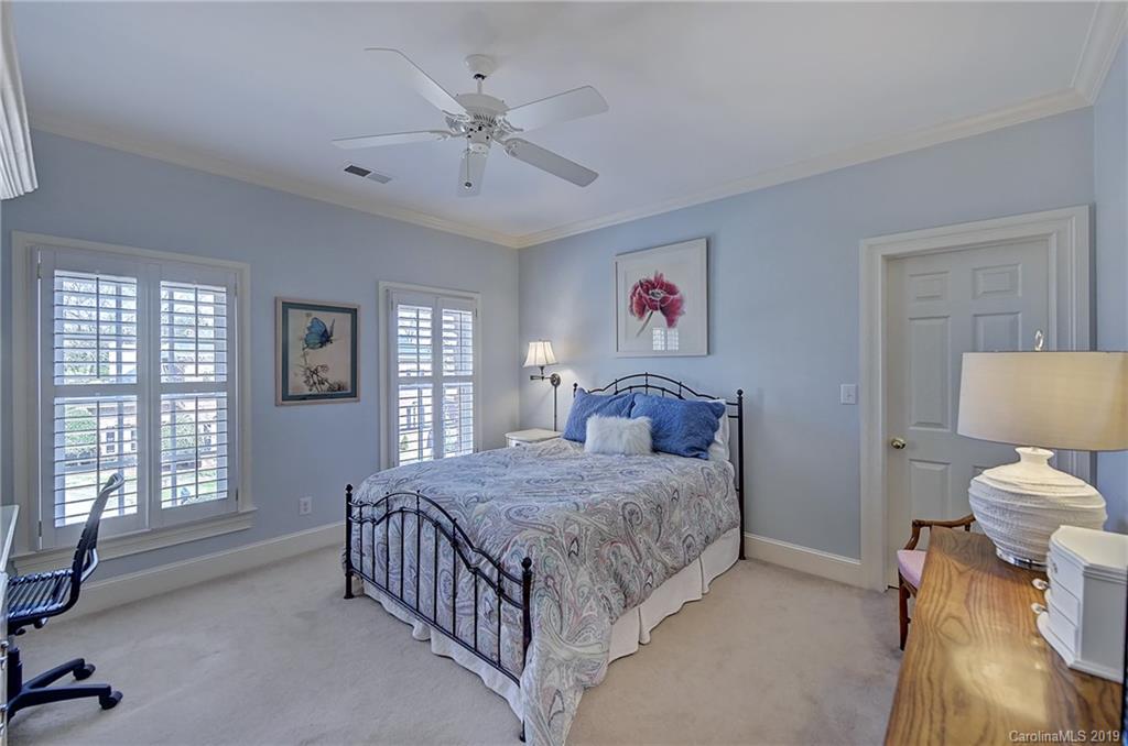 2922 Heathmoor Lane Charlotte NC 28211