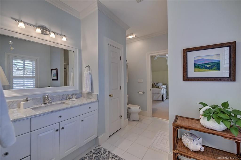 2922 Heathmoor Lane Charlotte NC 28211