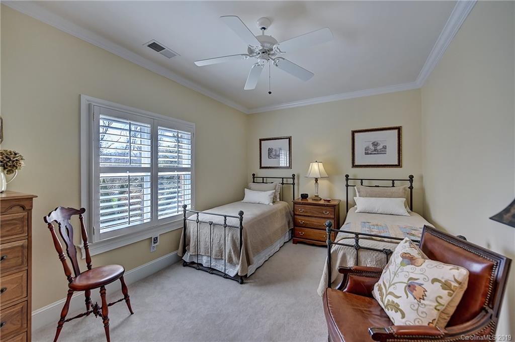 2922 Heathmoor Lane Charlotte NC 28211