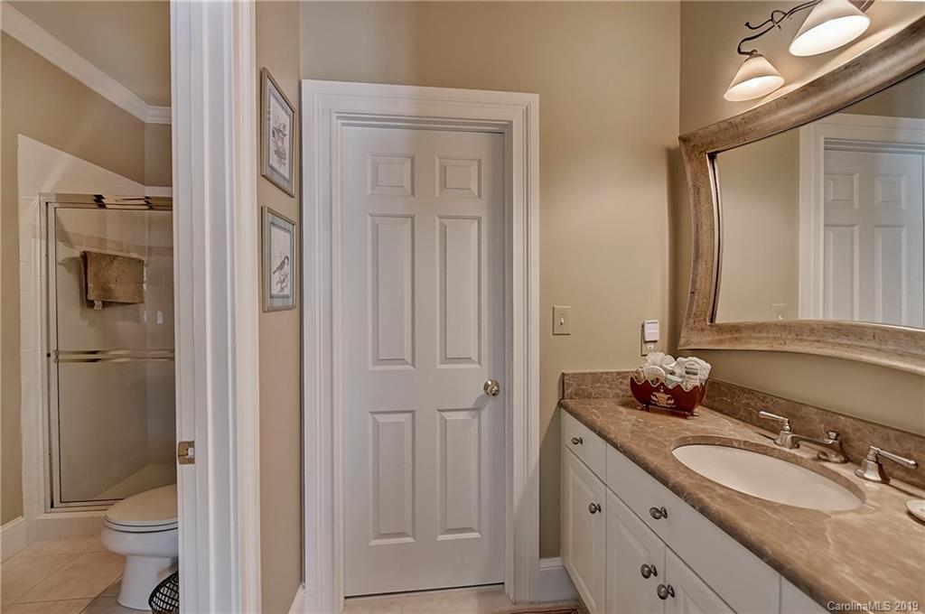 2922 Heathmoor Lane Charlotte NC 28211