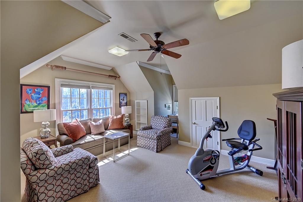 2922 Heathmoor Lane Charlotte NC 28211
