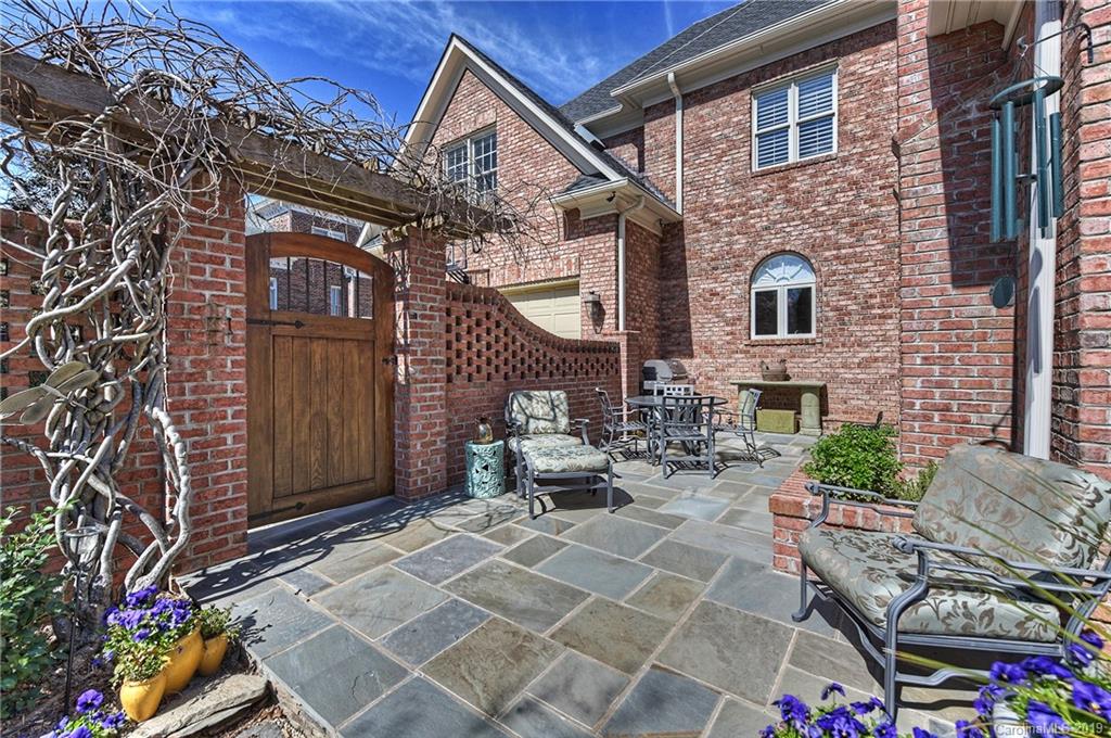 2922 Heathmoor Lane Charlotte NC 28211