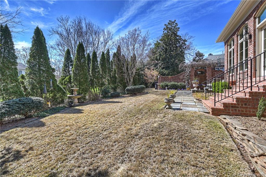 2922 Heathmoor Lane Charlotte NC 28211
