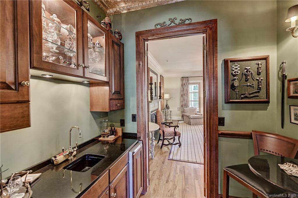 2922 Heathmoor Lane Charlotte NC 28211