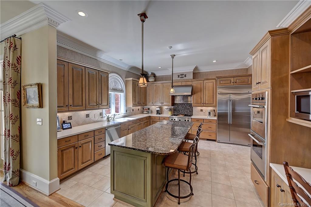 2922 Heathmoor Lane Charlotte NC 28211