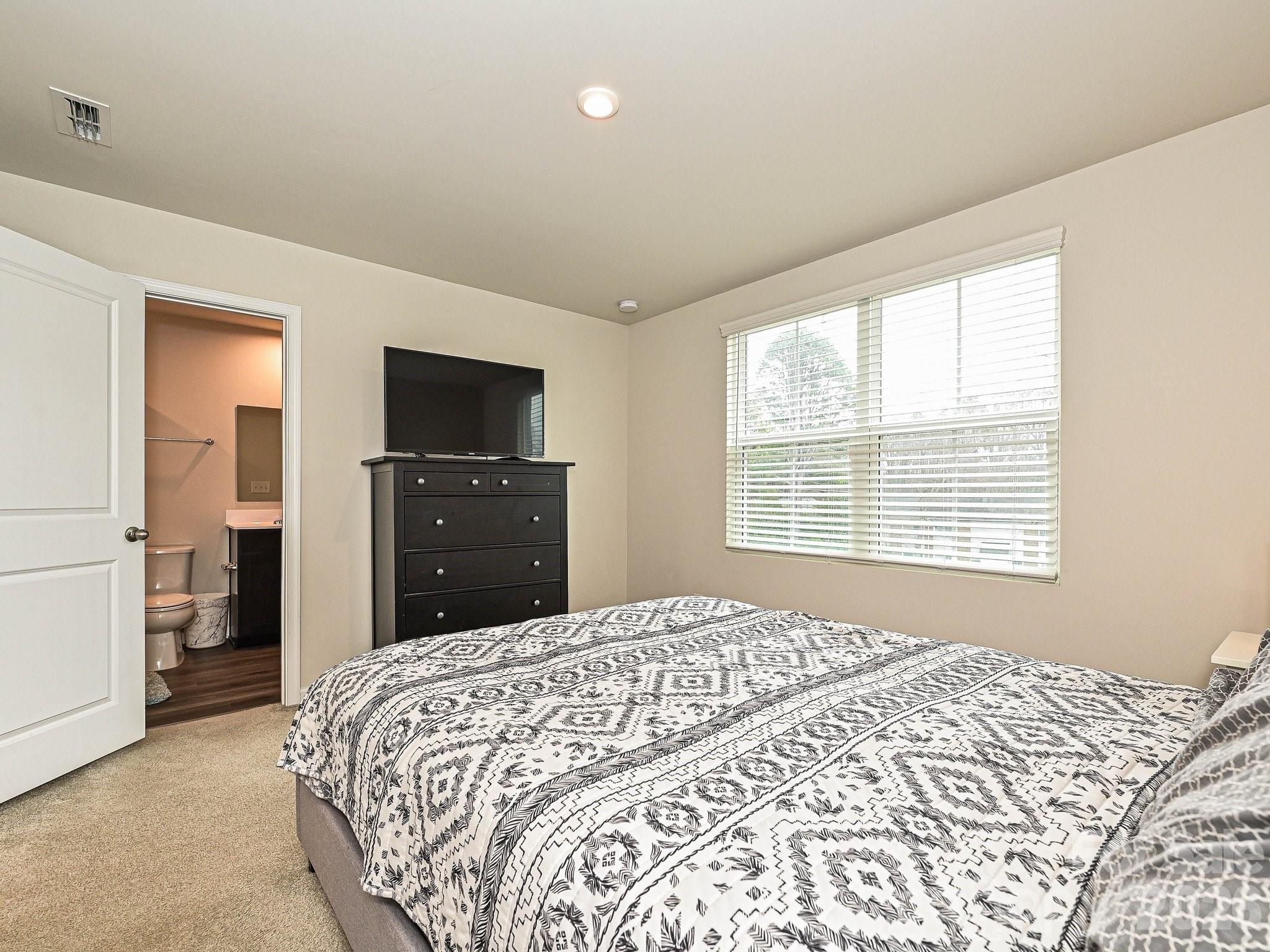 2037 Langer Street Charlotte NC 28214