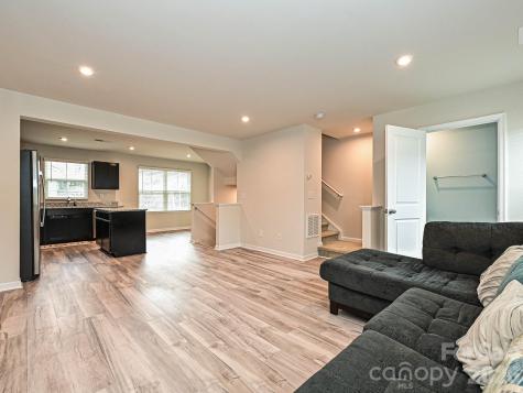 2037 Langer Street Charlotte NC 28214