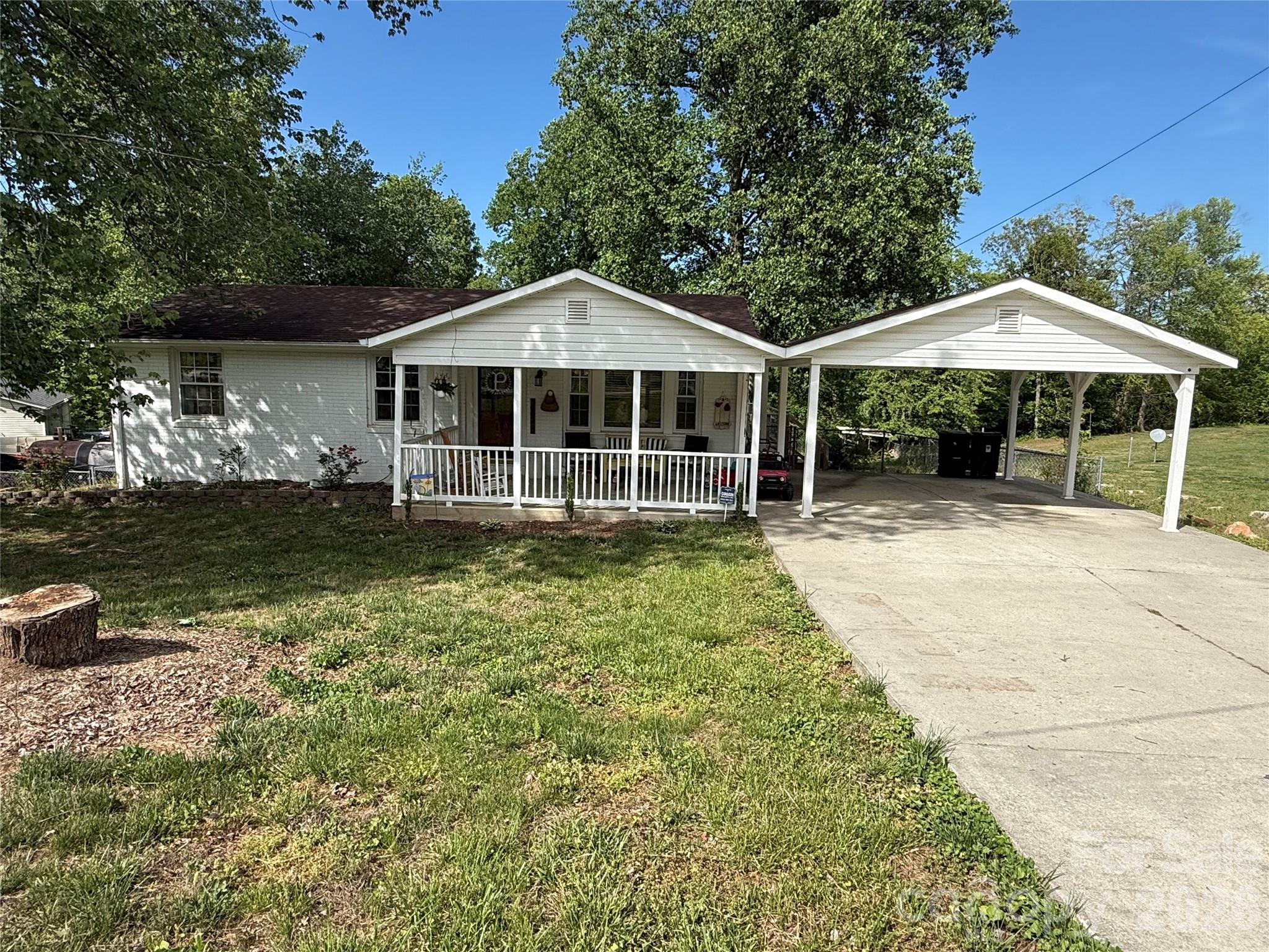 3678 Vantage Heights Circle Lenoir NC 28645