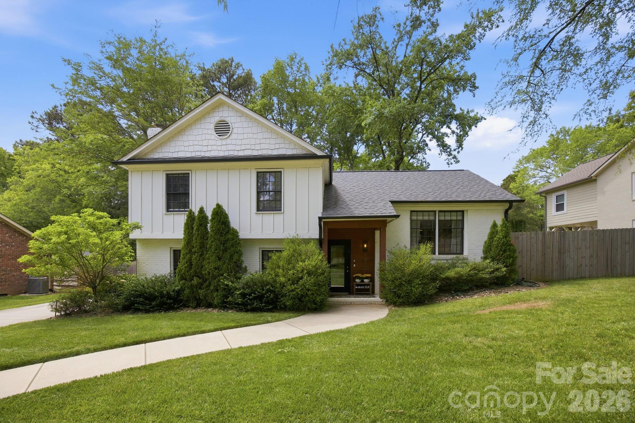 1325 Braeburn Road Charlotte NC 28211