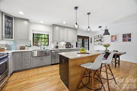 1325 Braeburn Road Charlotte NC 28211
