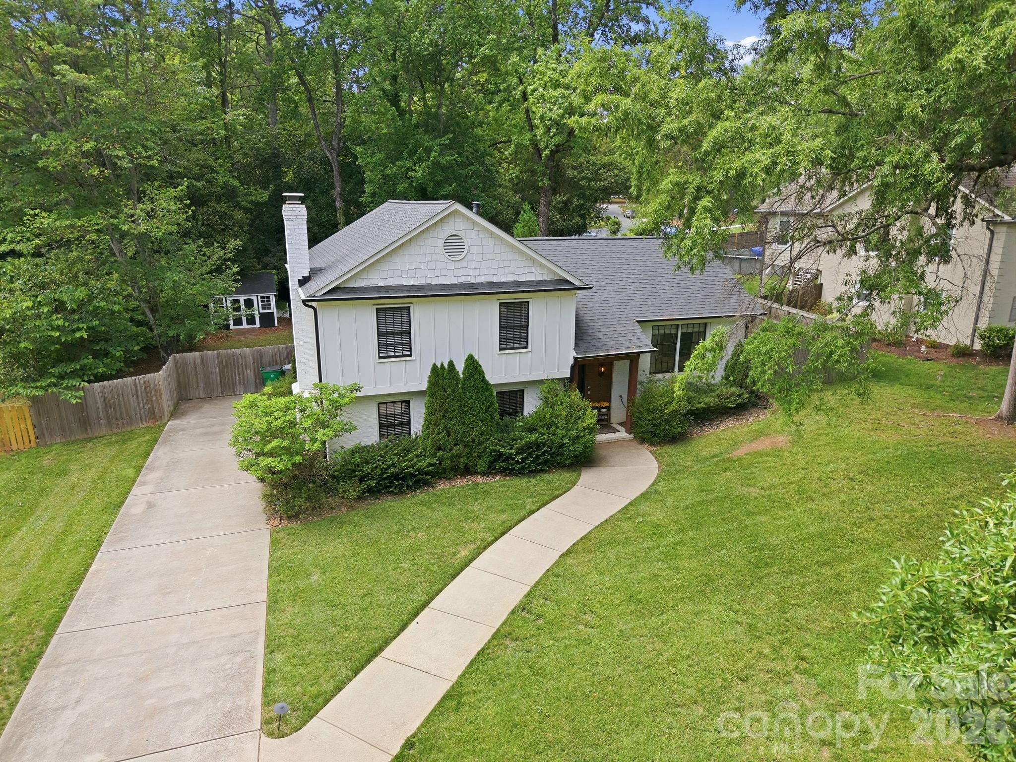 1325 Braeburn Road Charlotte NC 28211