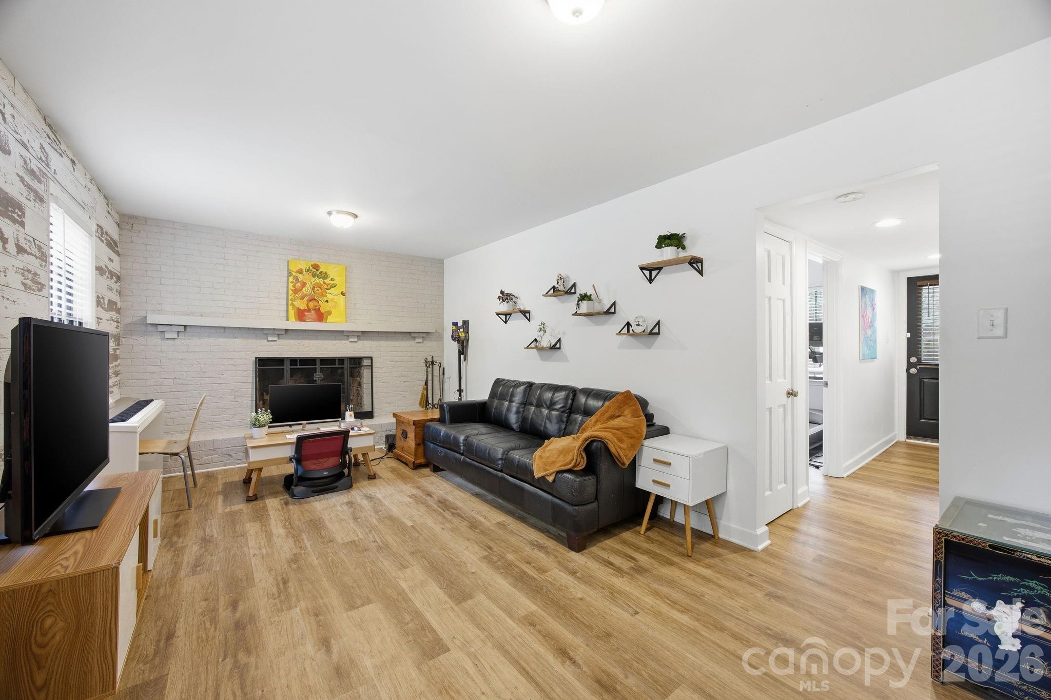 1325 Braeburn Road Charlotte NC 28211