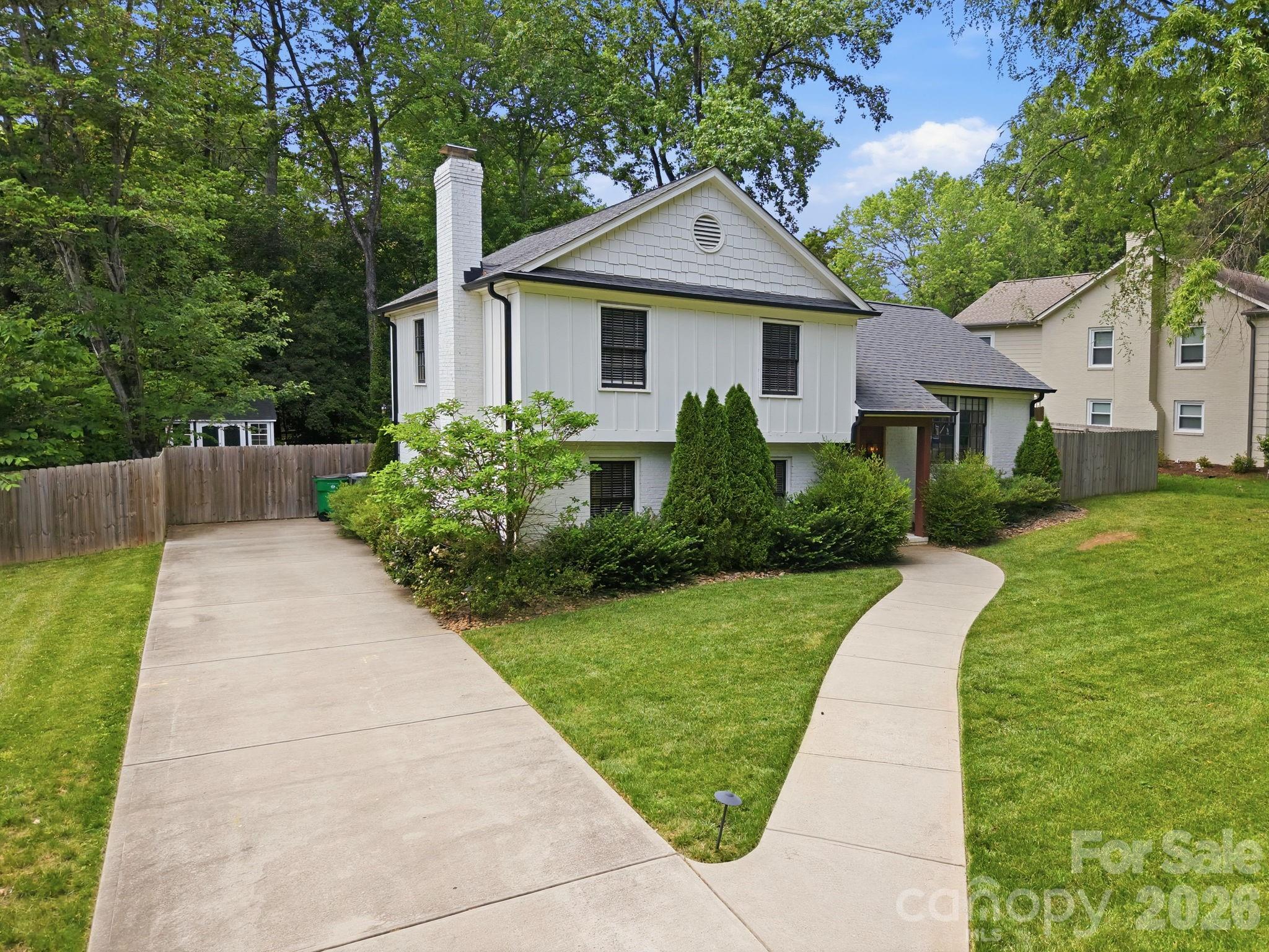 1325 Braeburn Road Charlotte NC 28211