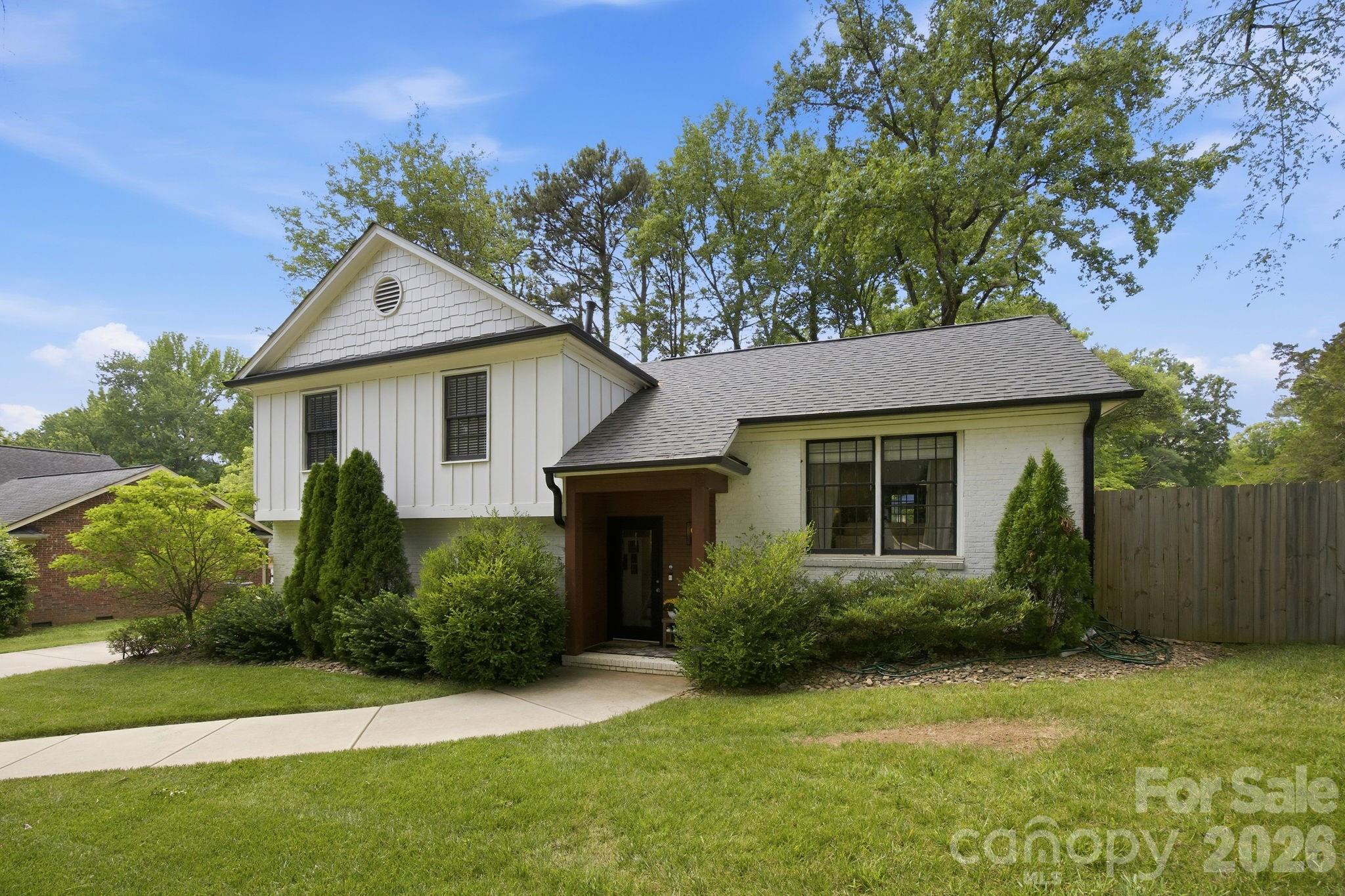 1325 Braeburn Road Charlotte NC 28211