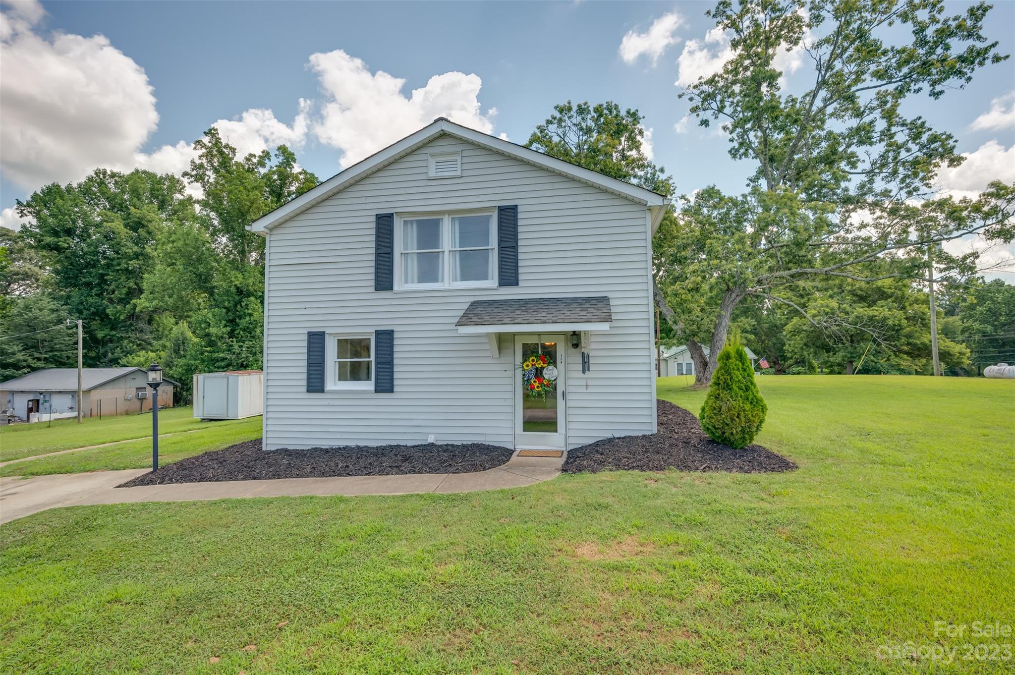 124 Maiden Lane Forest City NC 28043