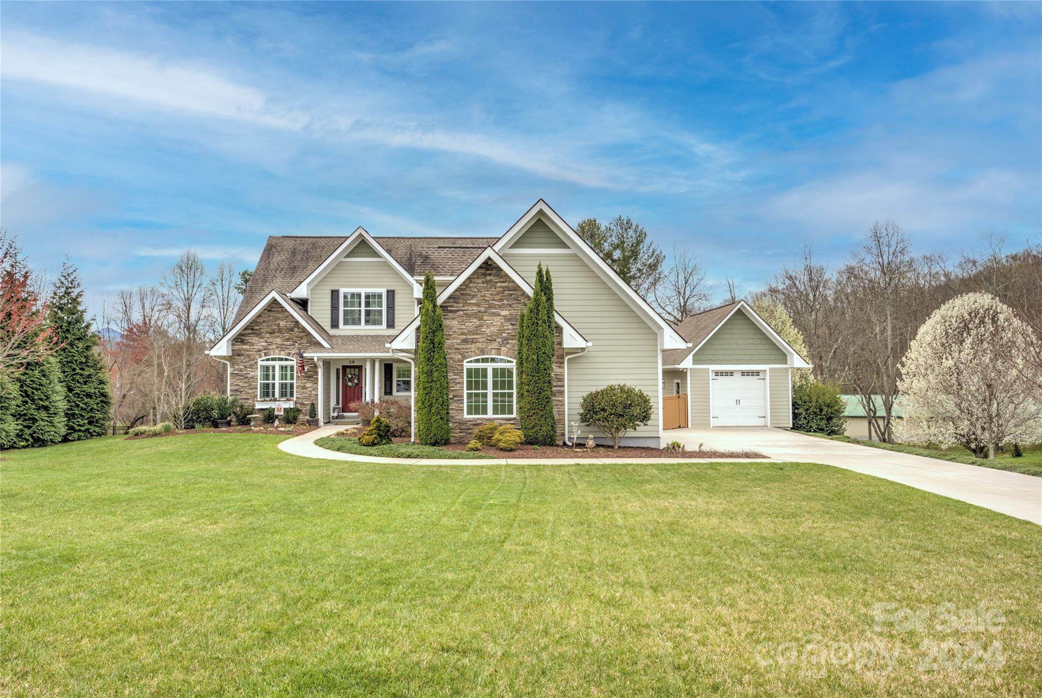 29 Willow Bend Drive Candler NC 28715