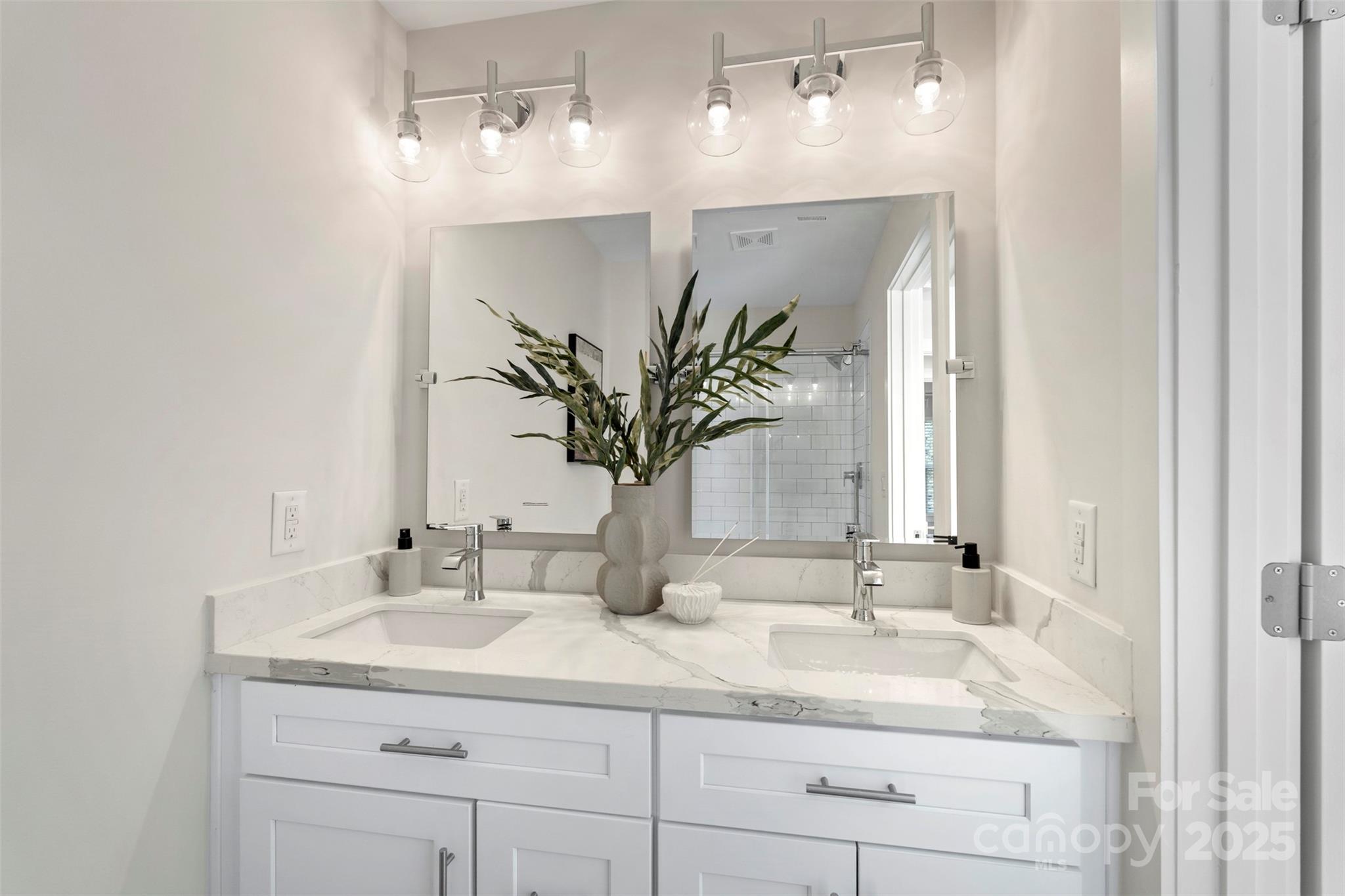 1104 Wonder Way Charlotte NC 28208