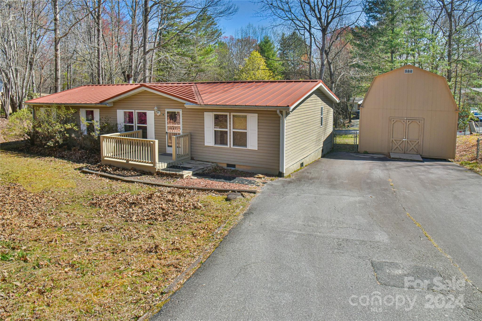 14 Greenwood Acres Drive Mills River NC 28759
