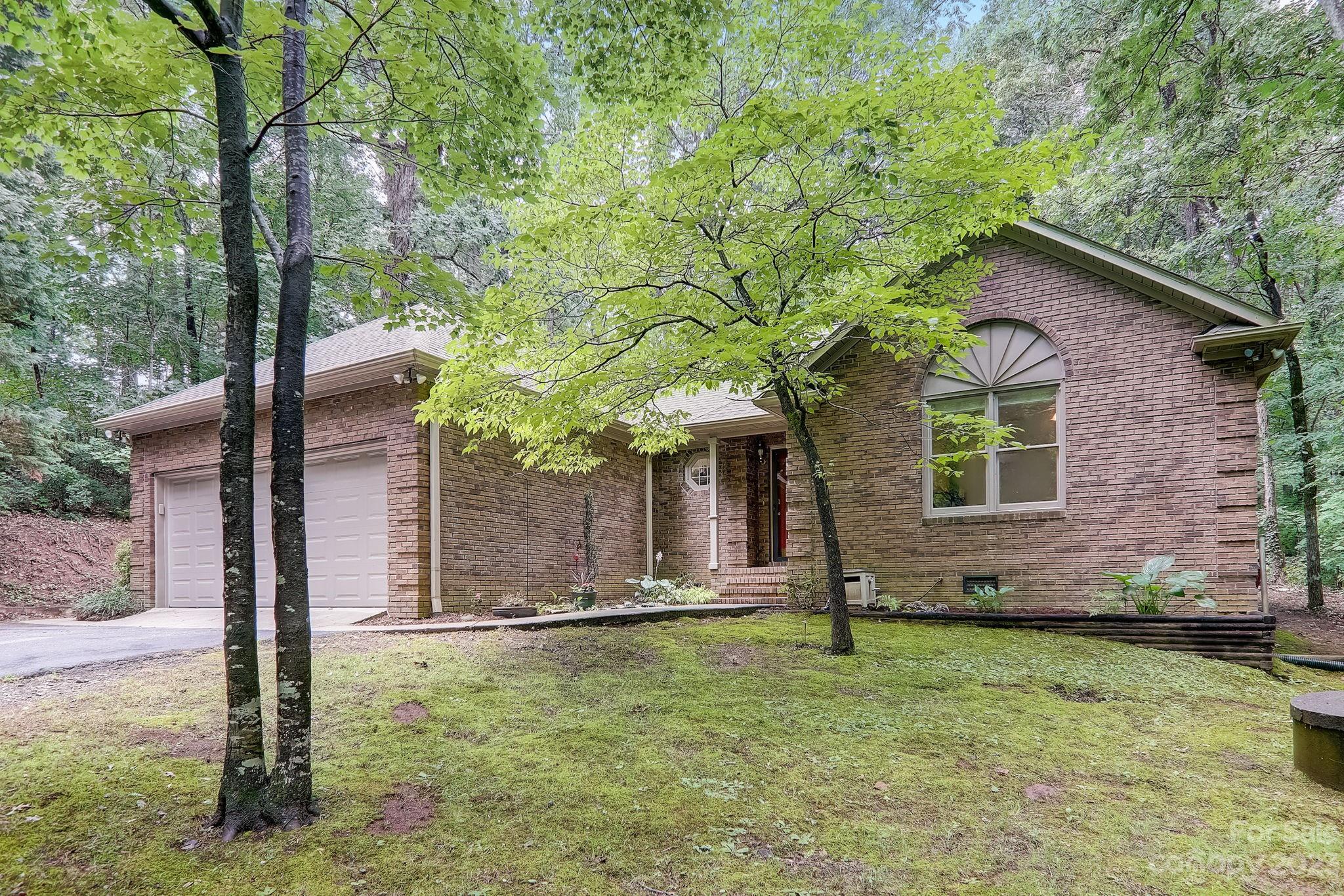 440 Duck Pond Lane Columbus NC 28722