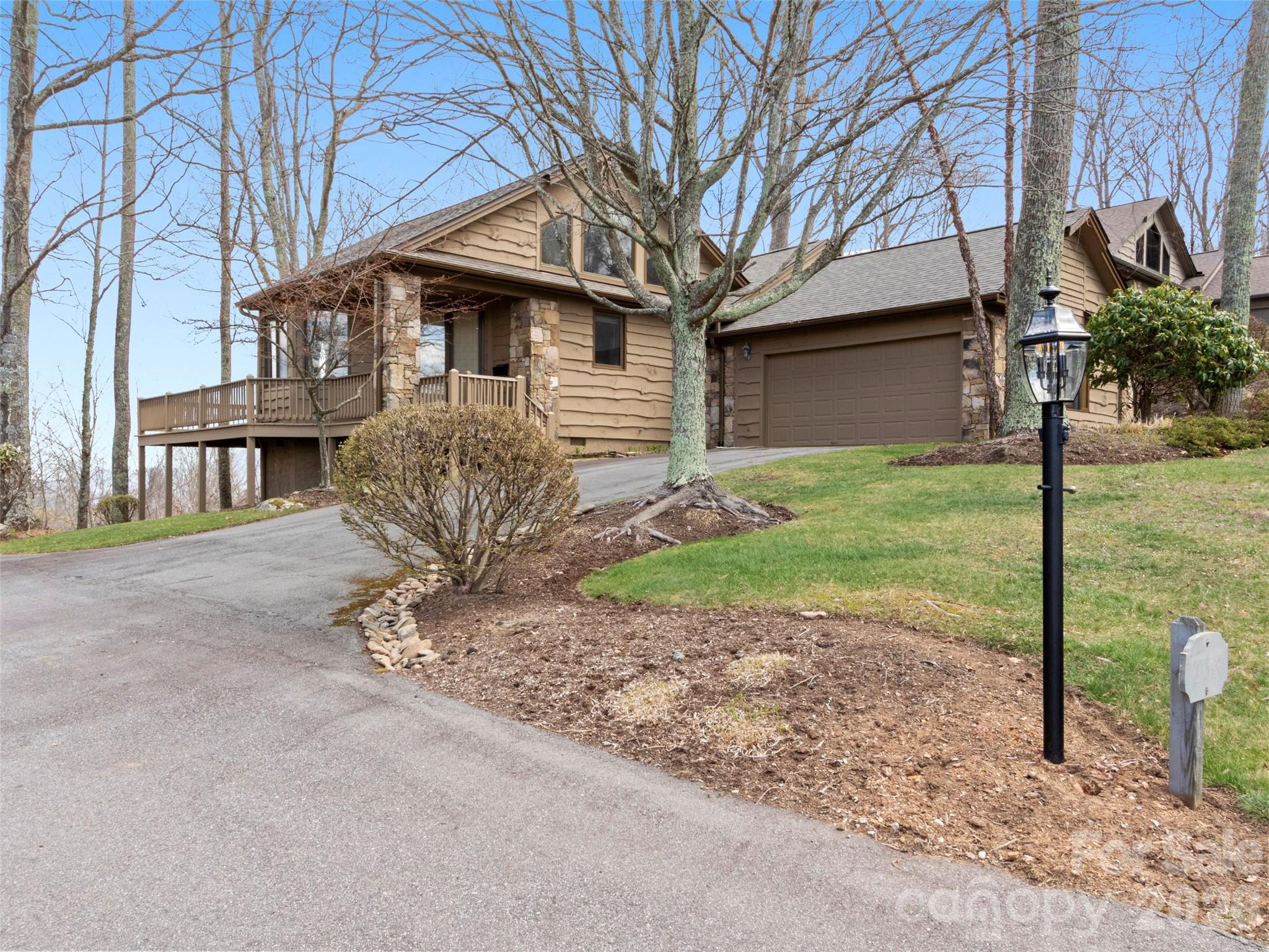 Burnsville NC, 2163 Mountain Air Drive