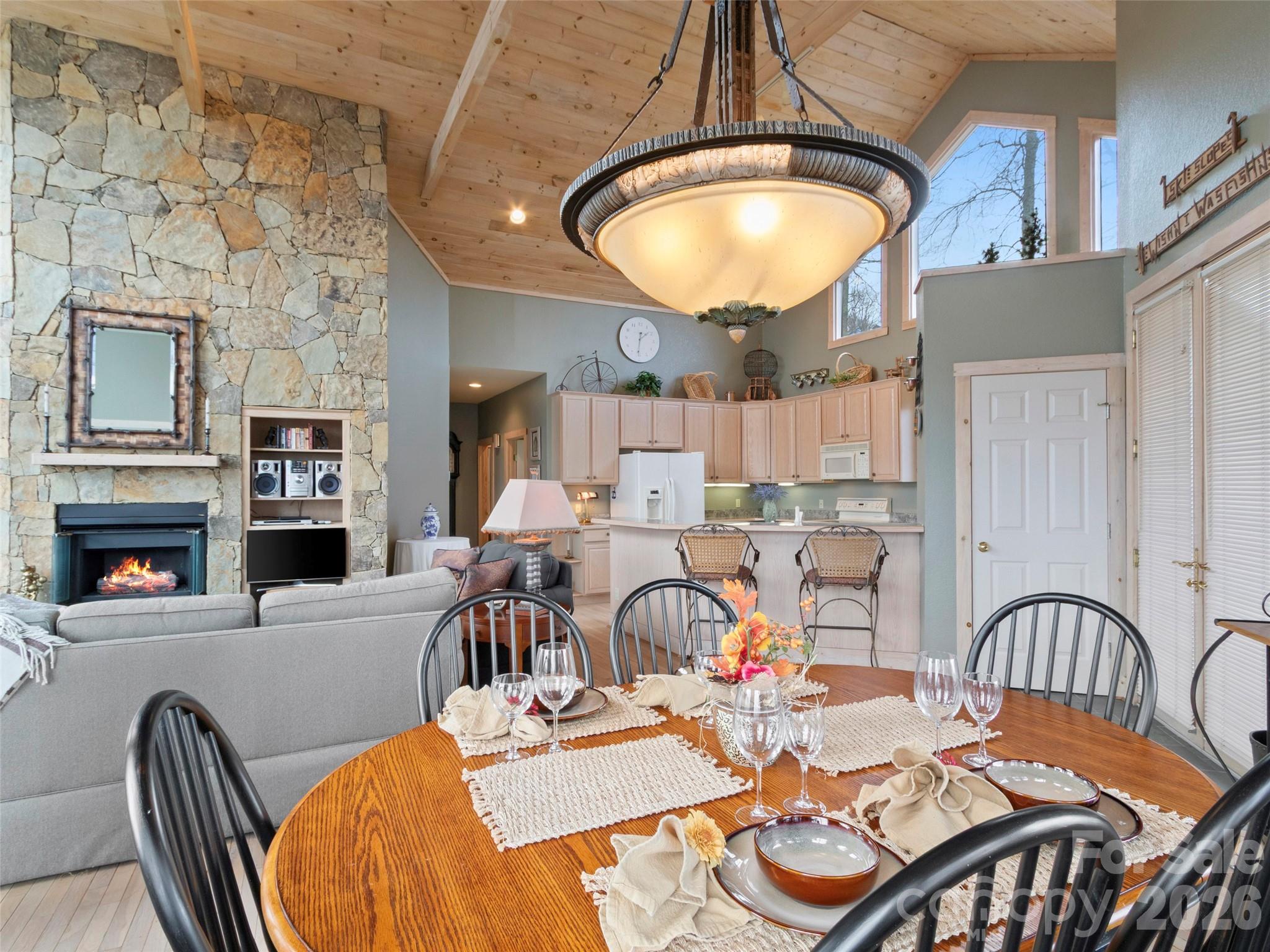2163 Mountain Air Drive Burnsville NC 28714