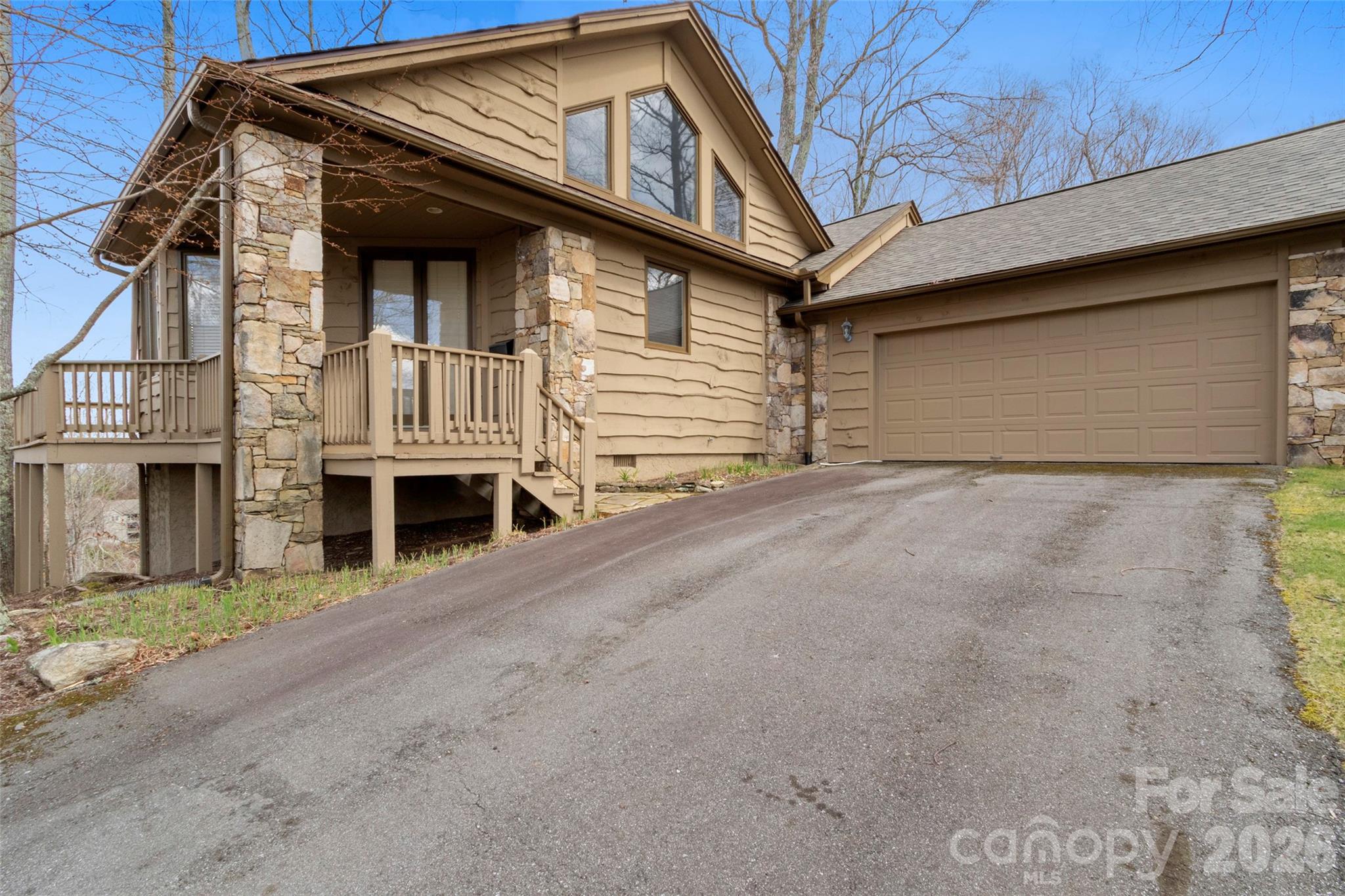 2163 Mountain Air Drive Burnsville NC 28714