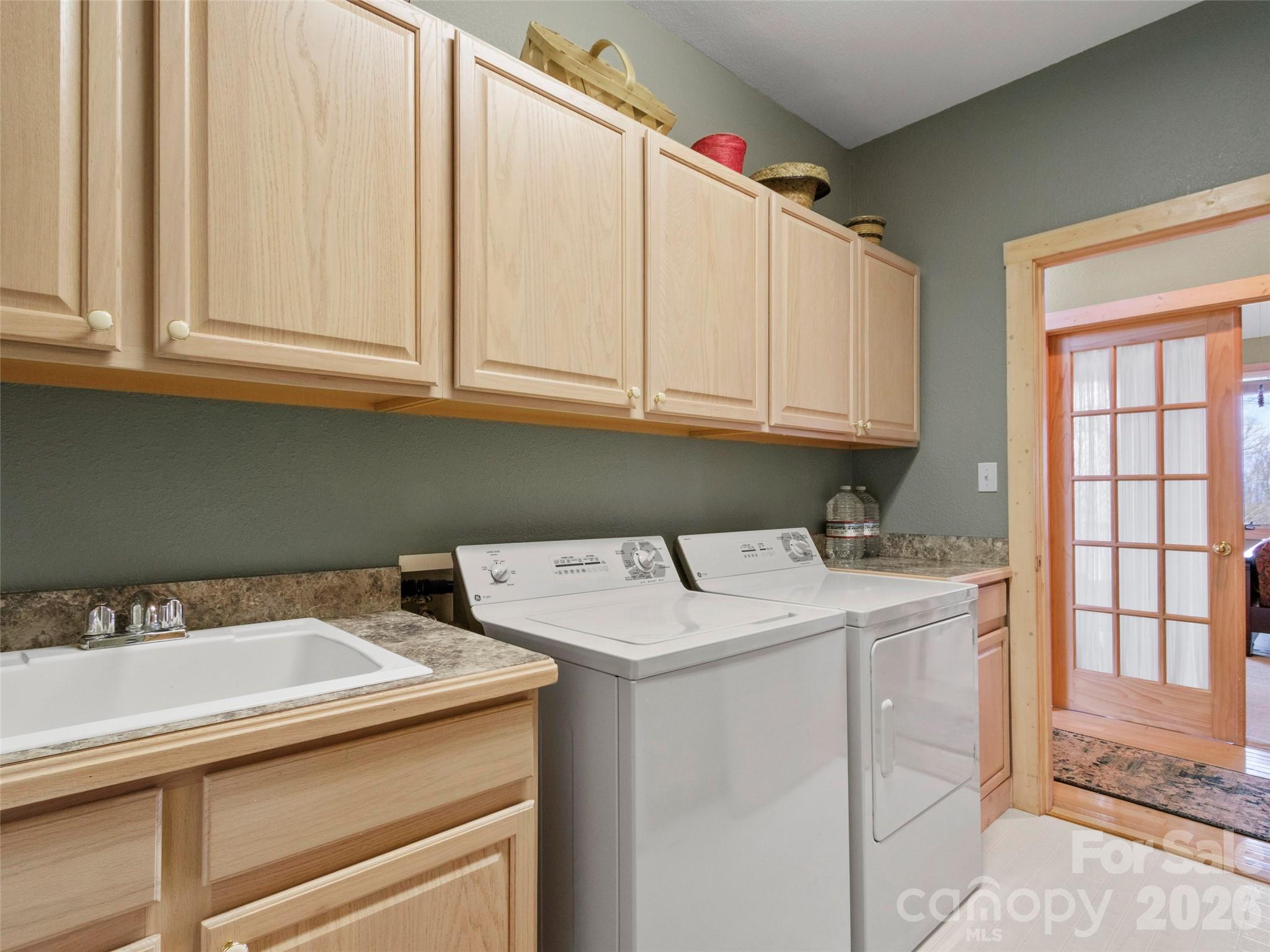 2163 Mountain Air Drive Burnsville NC 28714