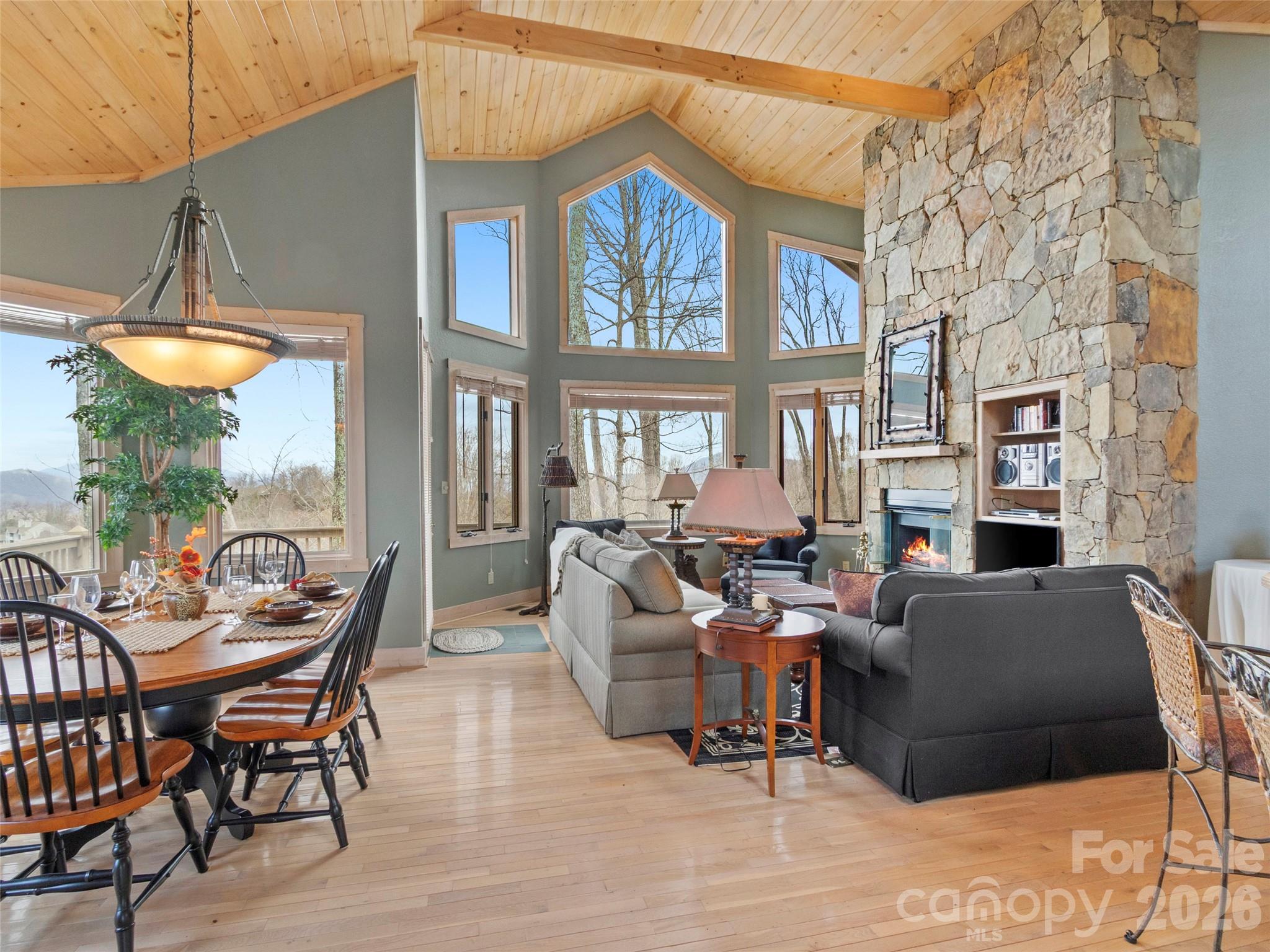 2163 Mountain Air Drive Burnsville NC 28714