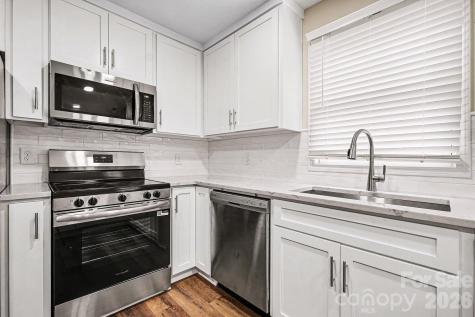 416 N Pine Street Cherryville NC 28021