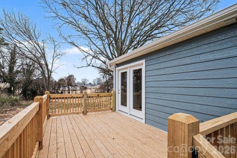 416 N Pine Street Cherryville NC 28021