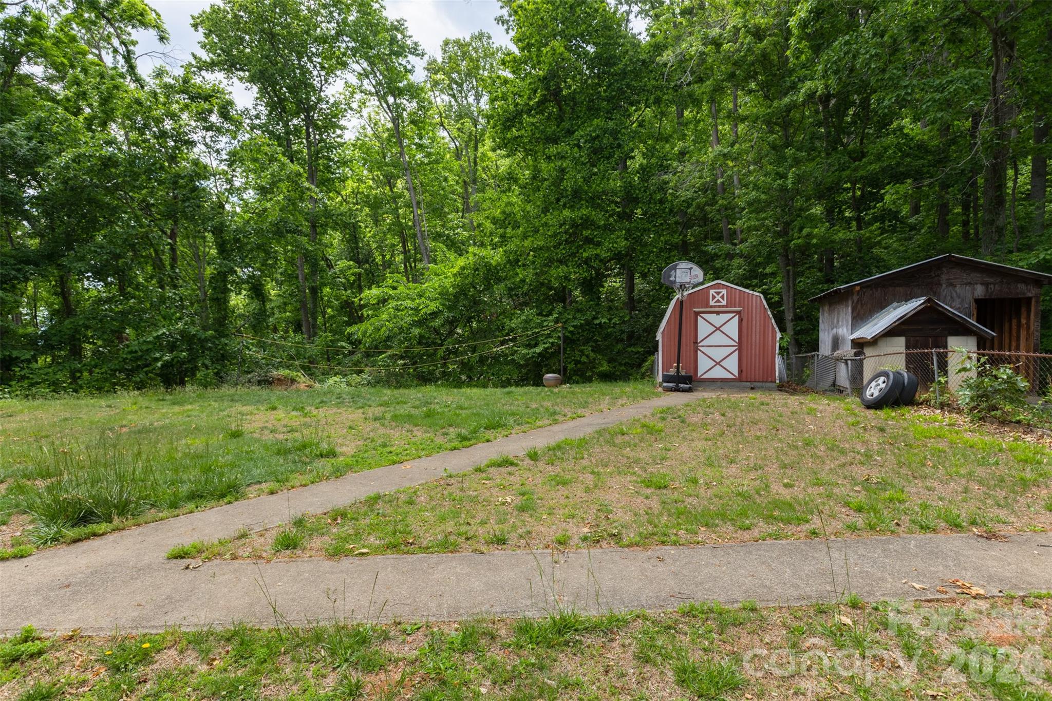 30 Gertrude Lane Candler NC 28715