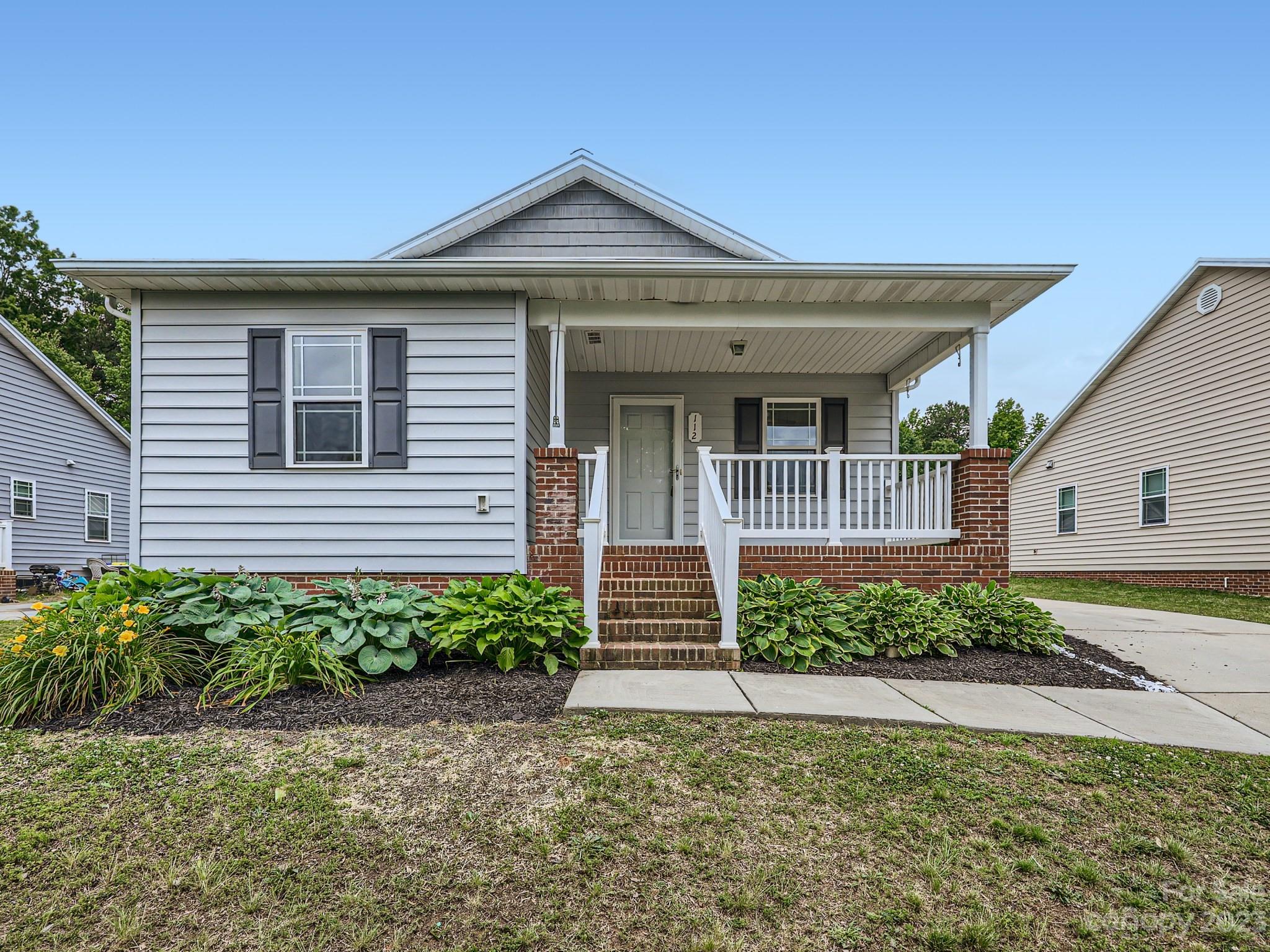 112 Burke Circle Mooresville NC 28115