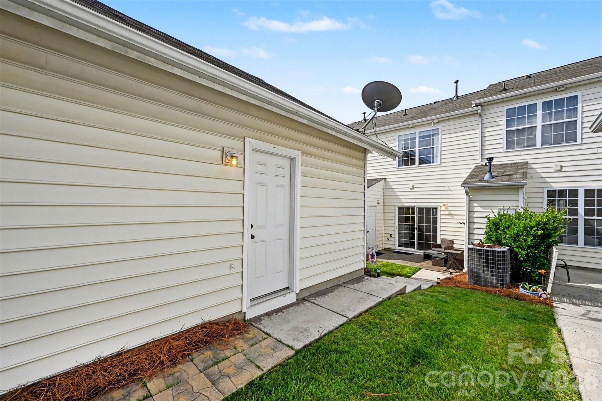 1033 Woodglen Lane Matthews NC 28104