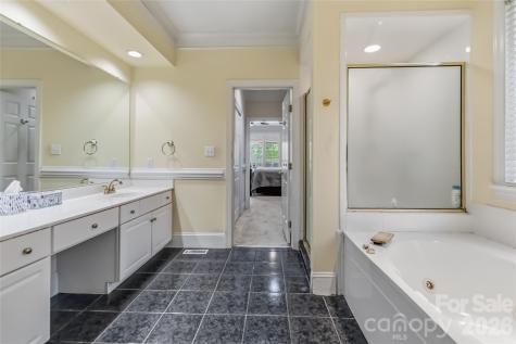 6208 Highview Road Matthews NC 28104